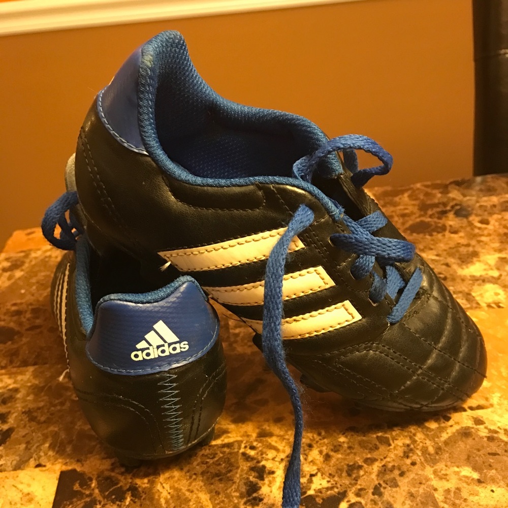 Adidas cleat size 13- great condition